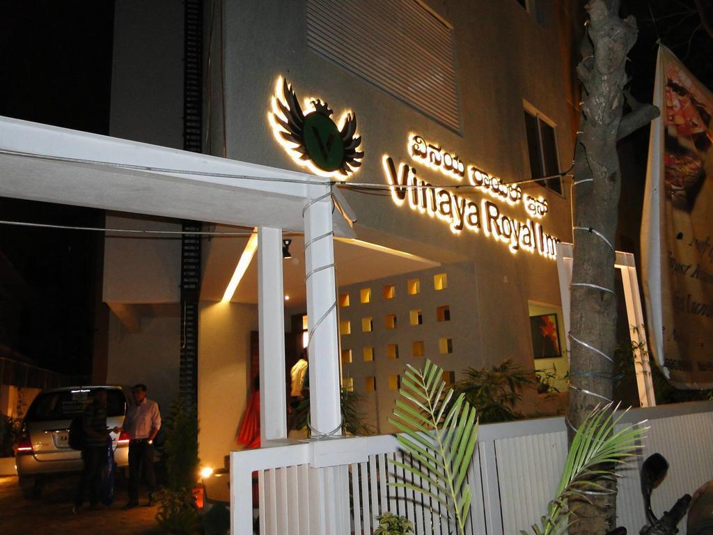 Vinaya Royal Inn Kammasandra Exterior photo