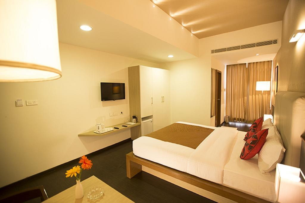 Vinaya Royal Inn Kammasandra Room photo