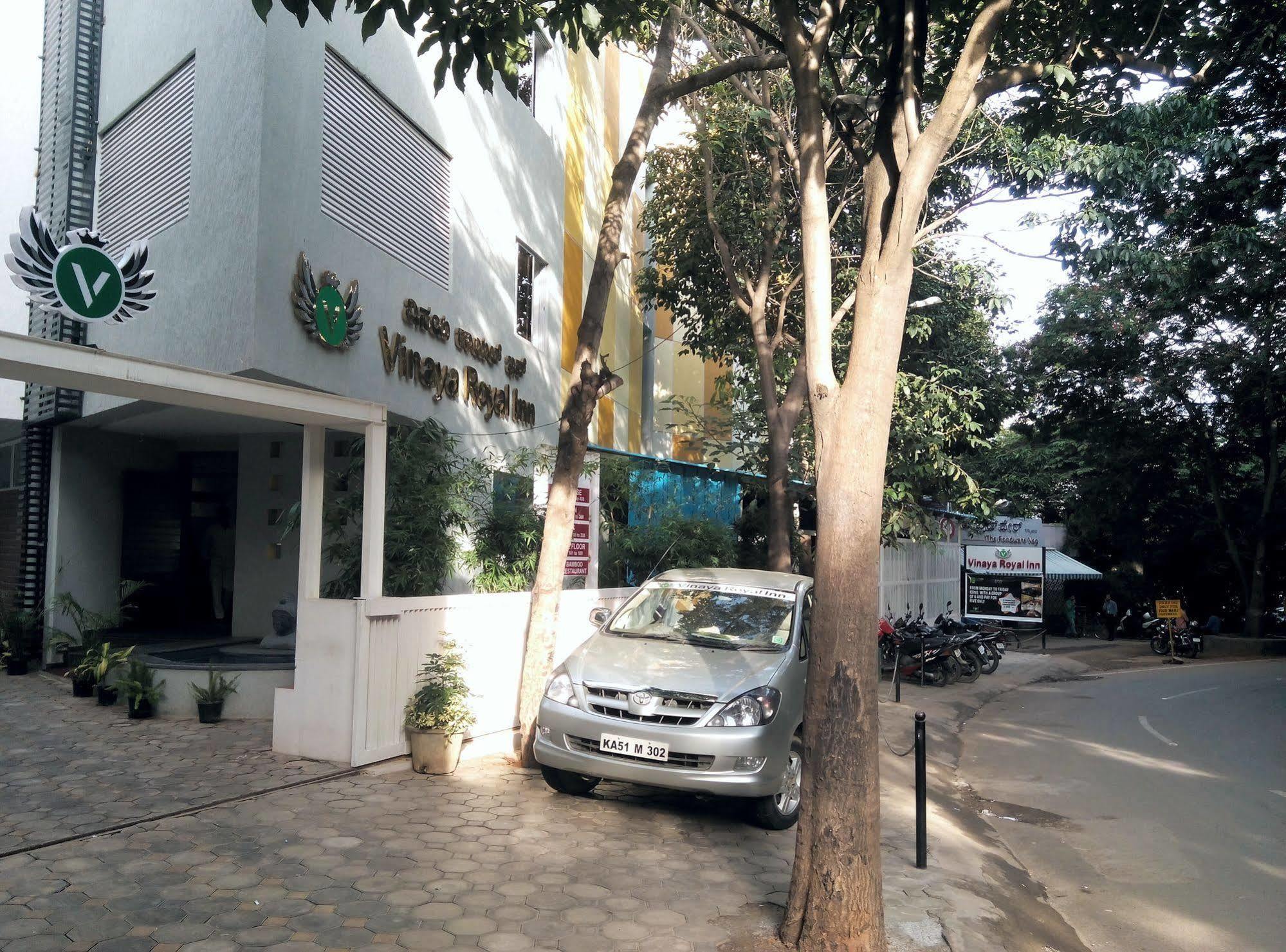 Vinaya Royal Inn Kammasandra Exterior photo